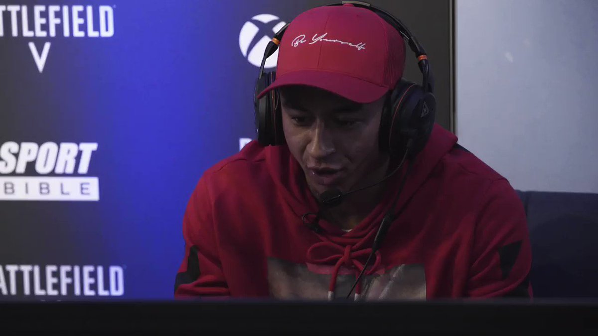 .@JesseLingard, @Trentaa98 & @J_Gomez97 go to war on @Battlefield. Alexander-Arnold gets attacked for being the weak link! π