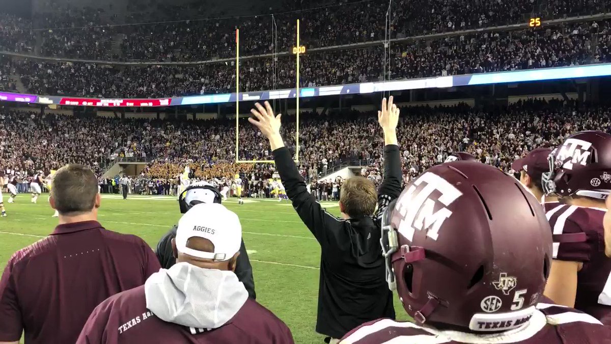 Let's party.
#GigEm