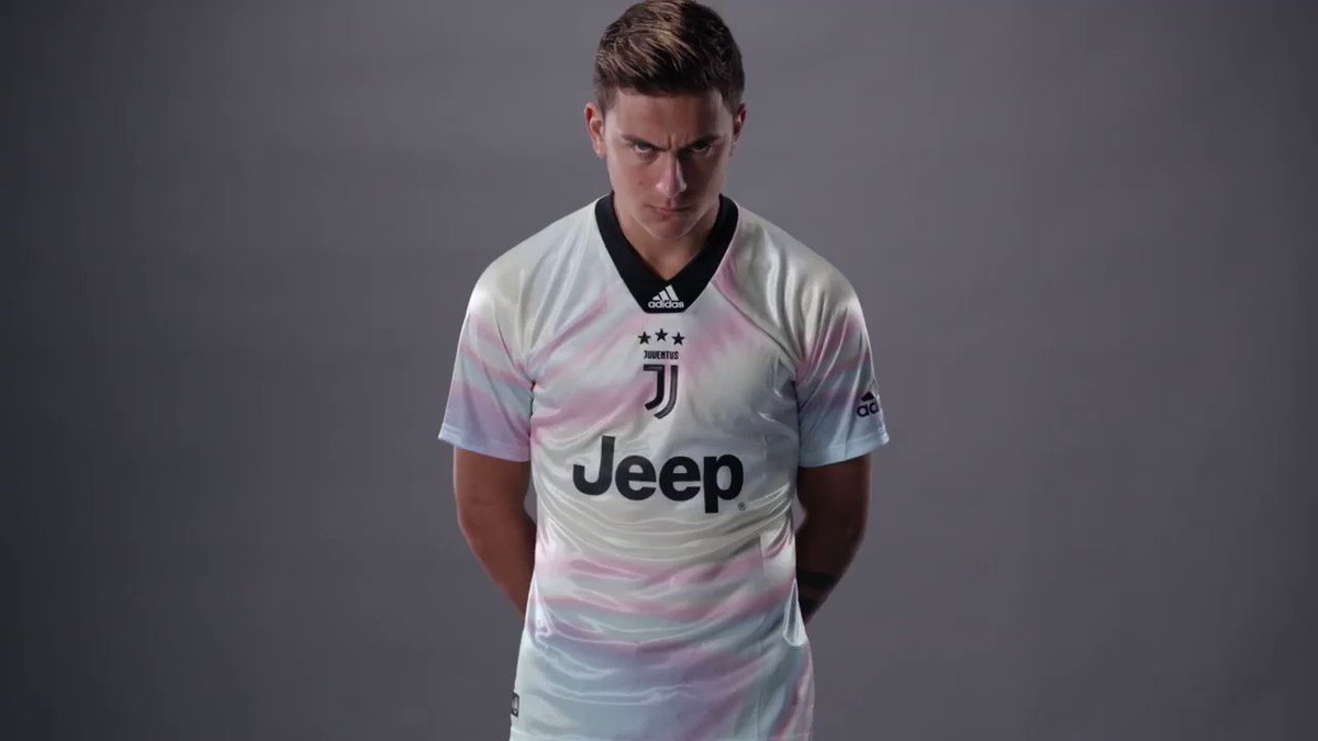 From digital to physical! 🎮 🔛 👕
Introducing our special @EASPORTSFIFA Jersey by @adidasfootball, available in both game and on our stores: http://juve.it/NBpr30mMztb . Get yours now!
#ForzaJuve #FIFA19