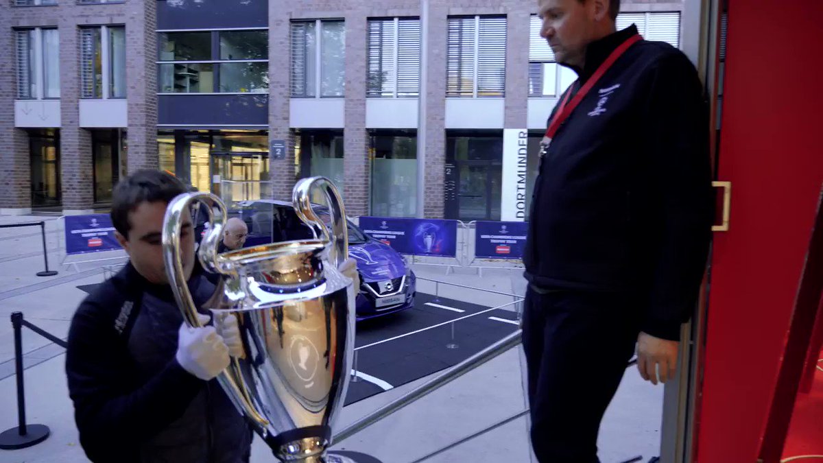 Dortmund, Londres, París, Lyon, Turín, Barcelona y Madrid. El UEFA @ChampionsLeague Trophy Tour driven by #Nissan ha recorrido toda Europa para trasladar la emoción de la #UCL a todos sus aficionados. ¡El año que viene repetimos! @NissanFootball #InnovateYourGame