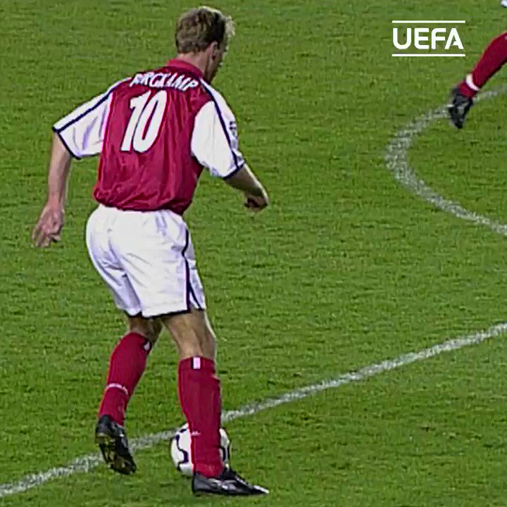 Happy 50th birthday to Dennis Bergkamp.

He was quite good at football. 