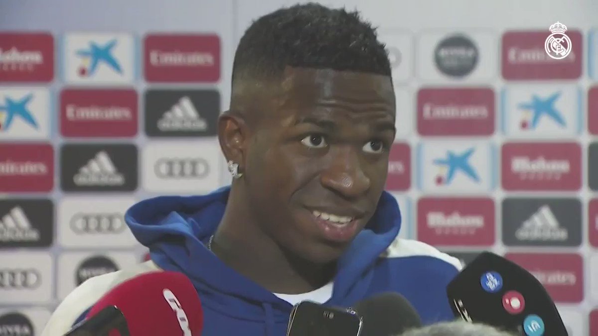 🎙 @vini11Oficial, otro protagonista del partido con gol incluido. Atendió a los medios en zona mixta.
#RMCopa | #HalaMadrid