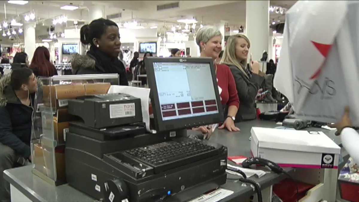 Mixed results emerge from retail sector, @Onehitgit reports https://reut.rs/2D11ogL via @ReutersTV