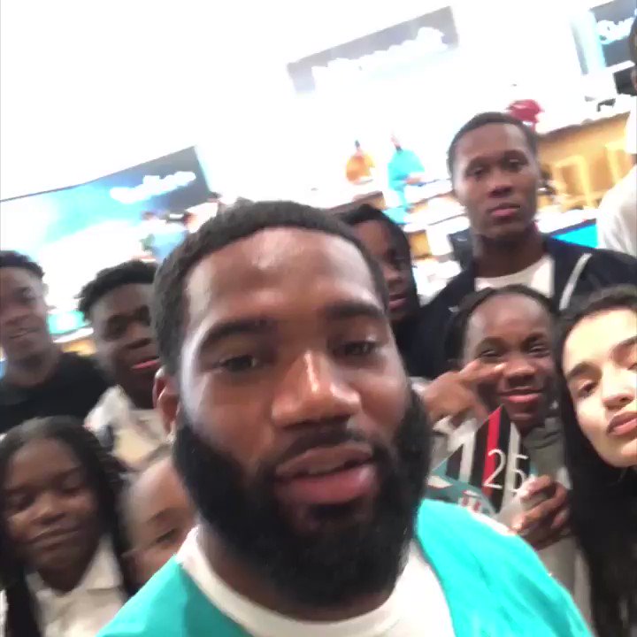 Check out @Microsoft's Make Hustle Happen event as @IAmXavienHoward worked with students, @Pridelines, @MGPDFL and @myNMBPolice to create business plans, presentations and more. #FootballUnites
#TheFamily X @DCFCU