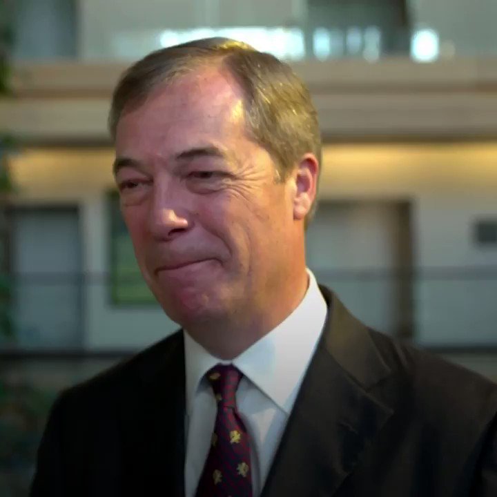“You cannot rant against the elite when you’re behaving like one of its members.”
@Nigel_Farage is challenged about taking a private plane overnight to get from London to Strasbourg.
#72DaysToBrexit