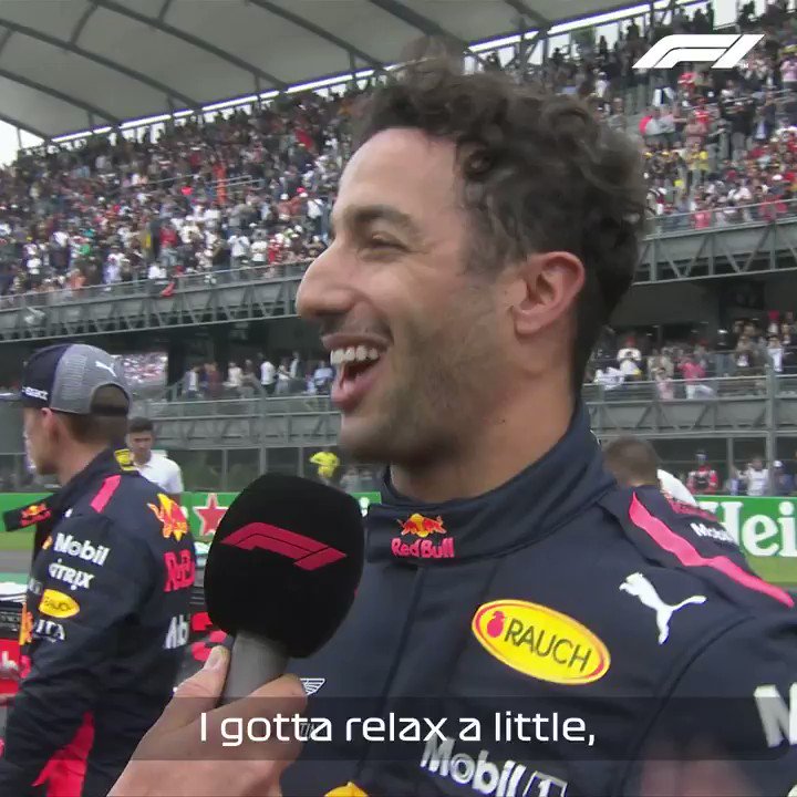 6️⃣0️⃣ days until lights out in Australia 🚦
#F1's resident Aussie captured @redbullracing's 6️⃣0️⃣th pole in Mexico
And his reaction was textbook @danielricciardo 👌😂