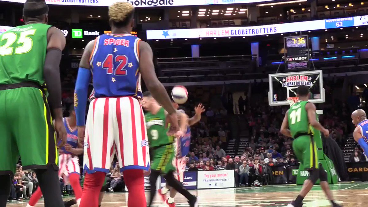 The higher the ๐ฐ, the better the dunk ๐
๐ >> http://www.harlemglobetrotters.com/ticketsย