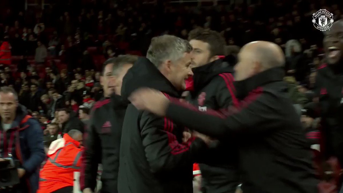 Throwing it back to the scenes at full-time 😄 #MUFC #EmiratesFACup