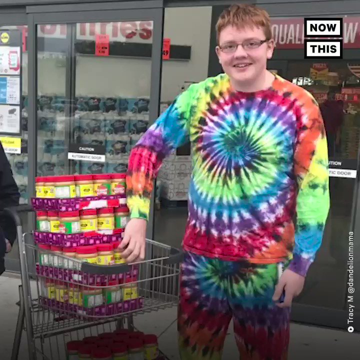 This teen won a lifetime supply of peanut butter after one of his tweets went viral — now he's sharing his prize with furloughed gov't workers