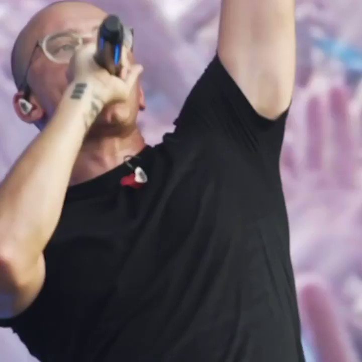 Bobby killed it with no time to grieve.
Watch @Logic301's new Keanu Reeves video, only on #RapCaviar 💥 http://spoti.fi/RapCaviar