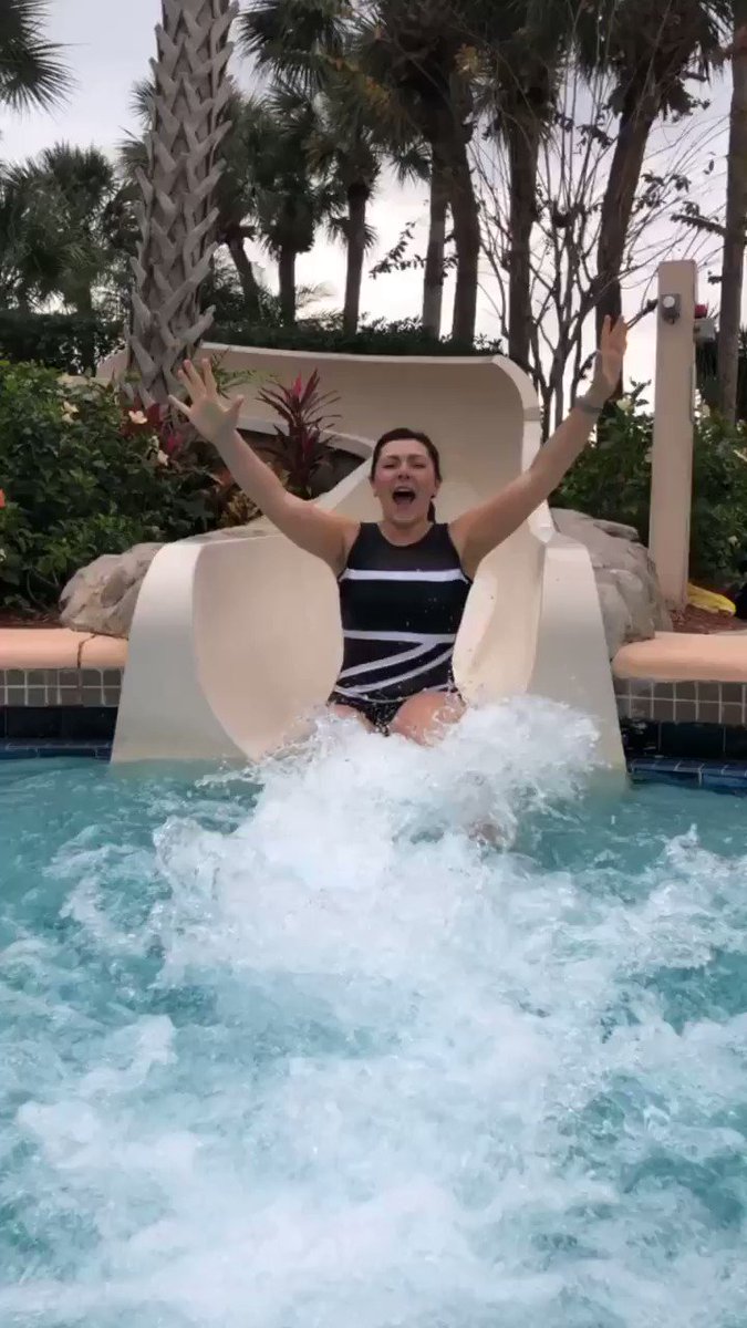 Who's just about ready to trade those toboggan rides for water slides? 💦☀🌴 Enter for your chance to WIN a trip for 4 to Orlando ➡ http://ow.ly/rF6h30nD4dC @VisitOrlando #Orlandofun