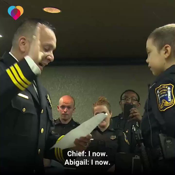 HEARTWARMING! A Police Chief in TX was brought to tears as he swears in 6-yr-old Abigal as an Officer. Her Cancer is incurable, but she is a Incredible fighter & wants to Fight the Bad guys in her body. God Bless You & your family #BackTheBlue 🙏❤️