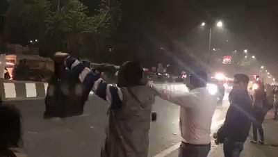 Black flags shown to PM Modi in Guwahati
#UserGeneratedContent (@manogyaloiwal)
More videos: http://bit.ly/IndiaTodaySocial …