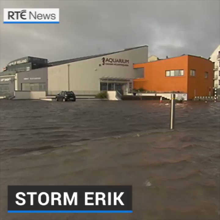 High tides and storm surges have resulted in some coastal flooding along the promenade in Salthill following storm force winds overnight. | https://bit.ly/2HXUOfn #stormerik