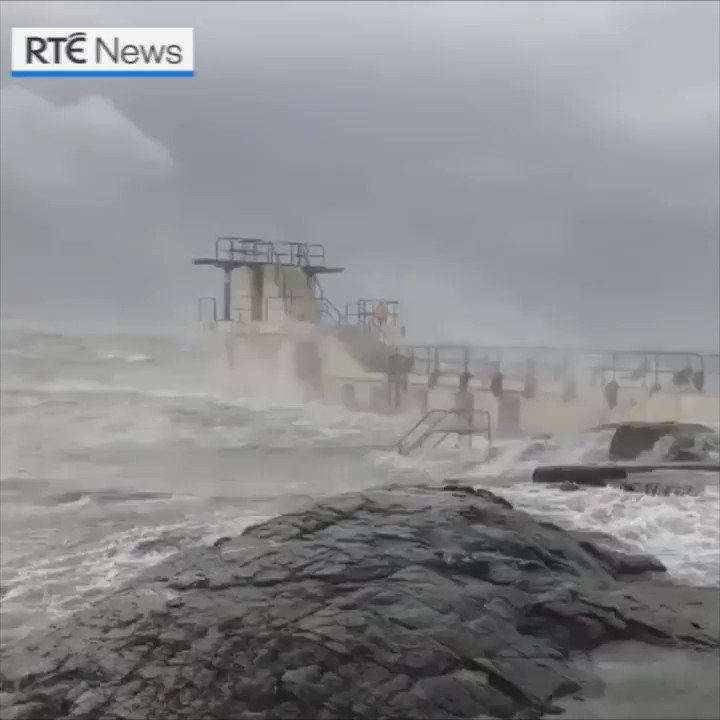 #stormerik brought strong winds to Galway, as seen here in Salthill. | https://bit.ly/2HXUOfn