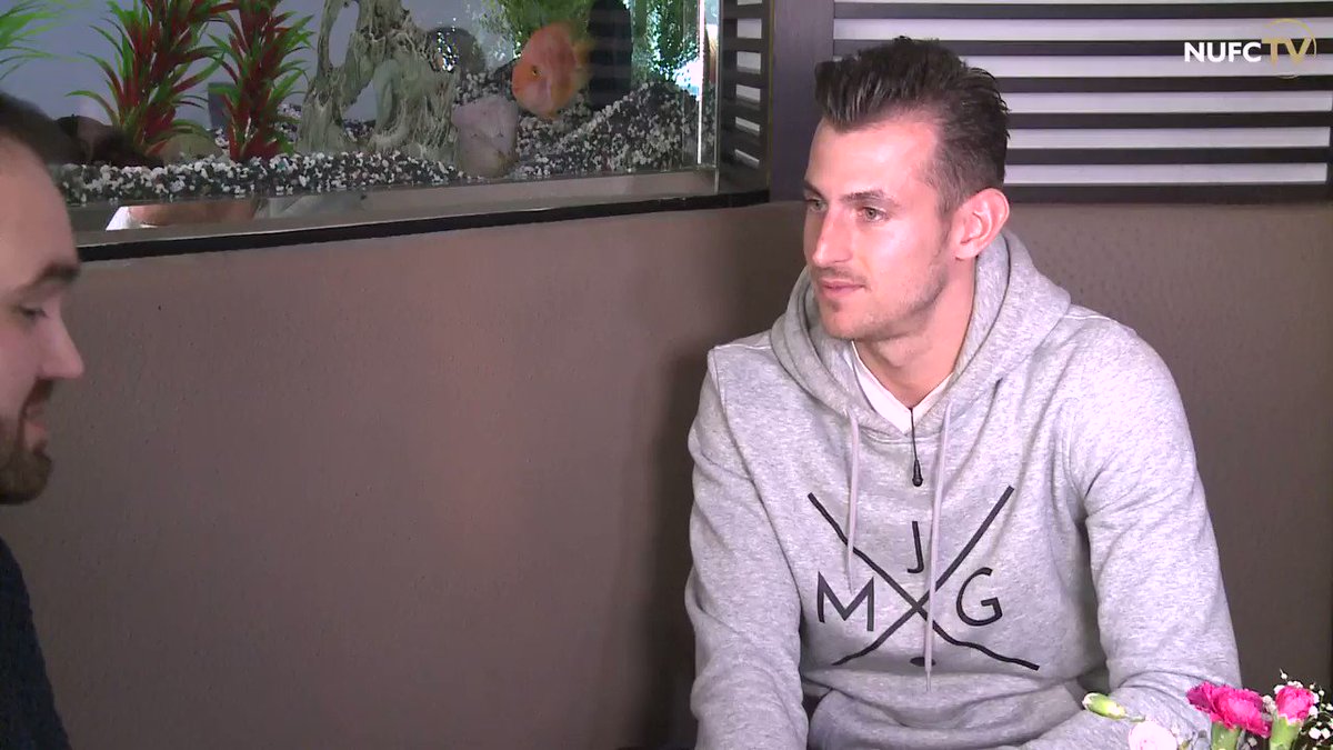 Martin Dúbravka picked up the North East Football Writers' Association's player of the year award at @Ramside_Hall on Sunday, and, in this in-depth interview, he told NUFC TV that the accolade means a lot to him.
Watch his full interview for free: https://www.nufc.co.uk/nufc-tv/latest-videos/big-interview-dubravka-reflects-on-his-first-year-on-tyneside … #NUFC