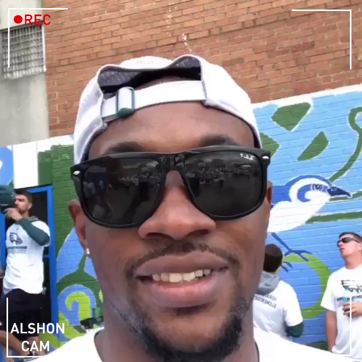 Happy birthday to our special correspondent @TheWorldof_AJ! Check out some his best work.
#FlyEaglesFly