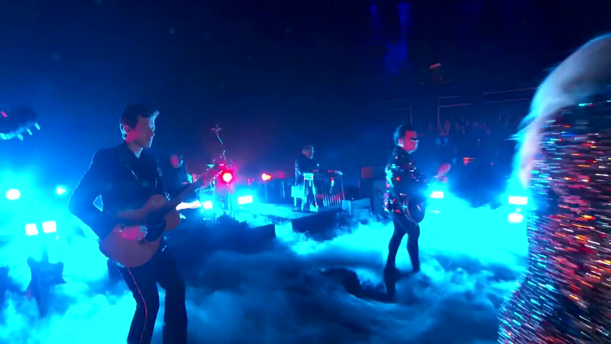 With her powerful voice and in a bedazzled jumpsuit, @ladygaga gave us a memorable performance at the 61st #GRAMMYs.
Watch her and @MarkRonson perform the GRAMMY-winning song "Shallow" http://grm.my/2GJZeEv