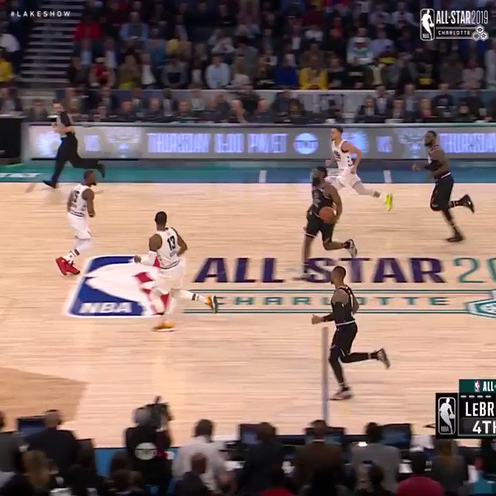 El martillazo de #LeBronJames
