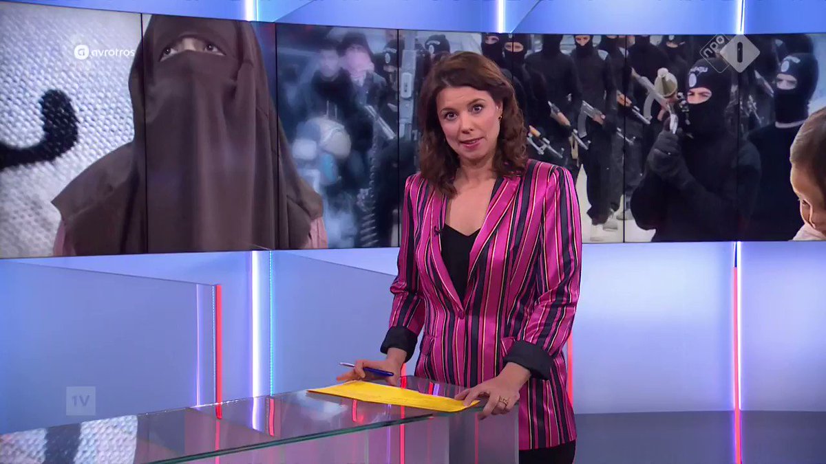De druk op de Nederlandse regering om Syriëgangers terug te halen, wordt steeds groter. André Seebregts, advocaat van verschillende jihadstrijders en hun vrouwen: "Ik denk dat het in het belang van die mensen zelf is om terug te komen, maar ook in het belang van de staat."