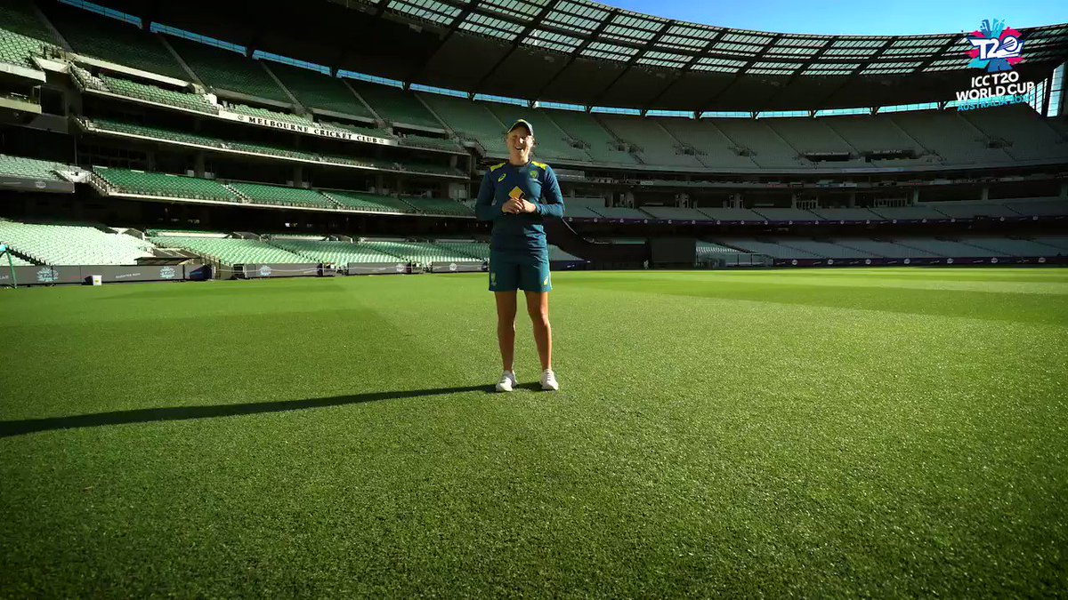 1 year to go to the @ICC Women’s #T20WorldCup in Australia! To celebrate, @ahealy77 faces up to a ball dropped from above the MCG lights in a @GWR title attempt for the highest catch of a cricket ball! See it in full @ http://T20WorldCup.com