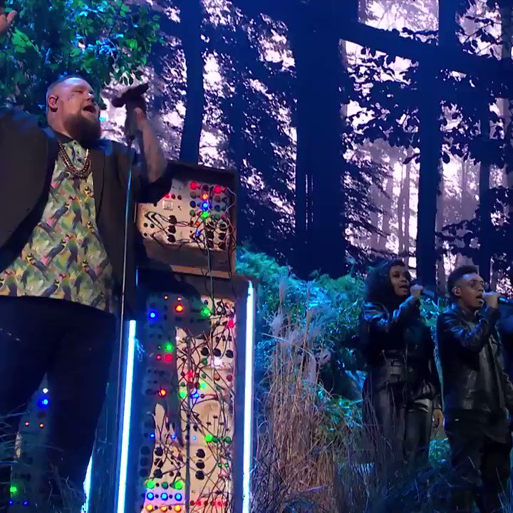 We loved this GIANT @CalvinHarris and @RagNBoneManUK #BRITs collab! Watch the complete performance with @DUALIPA and @samsmith too ๐ https://yt.be/music/RagNBoneManBRITsย โฆ @youtubemusic