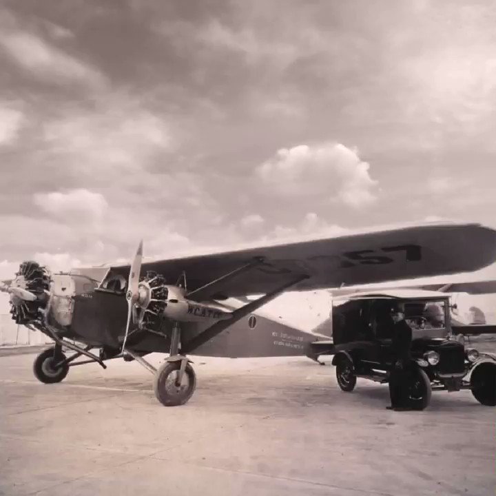 #DidYouKnow our first air delivery was in February of 1929? โ๏ธ We started out by booking space for packages in the holds of passenger flights of three different airlines. #avgeeks @UPSAirlines