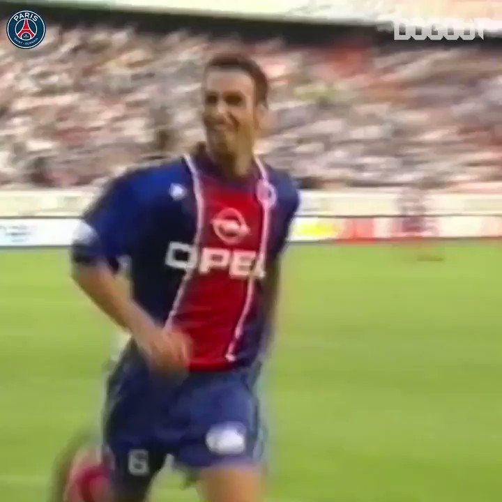 Happy Birthday Youri Djorkaeff   One of best midfielders ever  