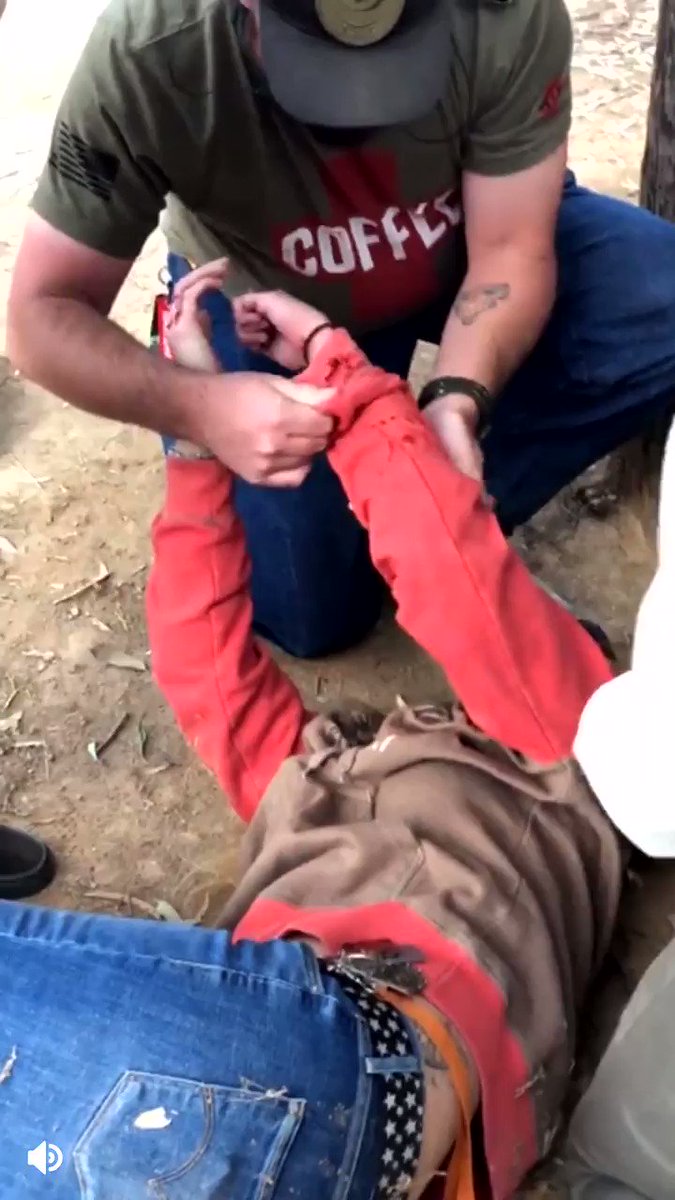 #BREAKING: Rural Metro has responded to a report of a woman getting attacked by a jaguar at Wildlife World Zoo.
Courtesy: Adam Wilkerson