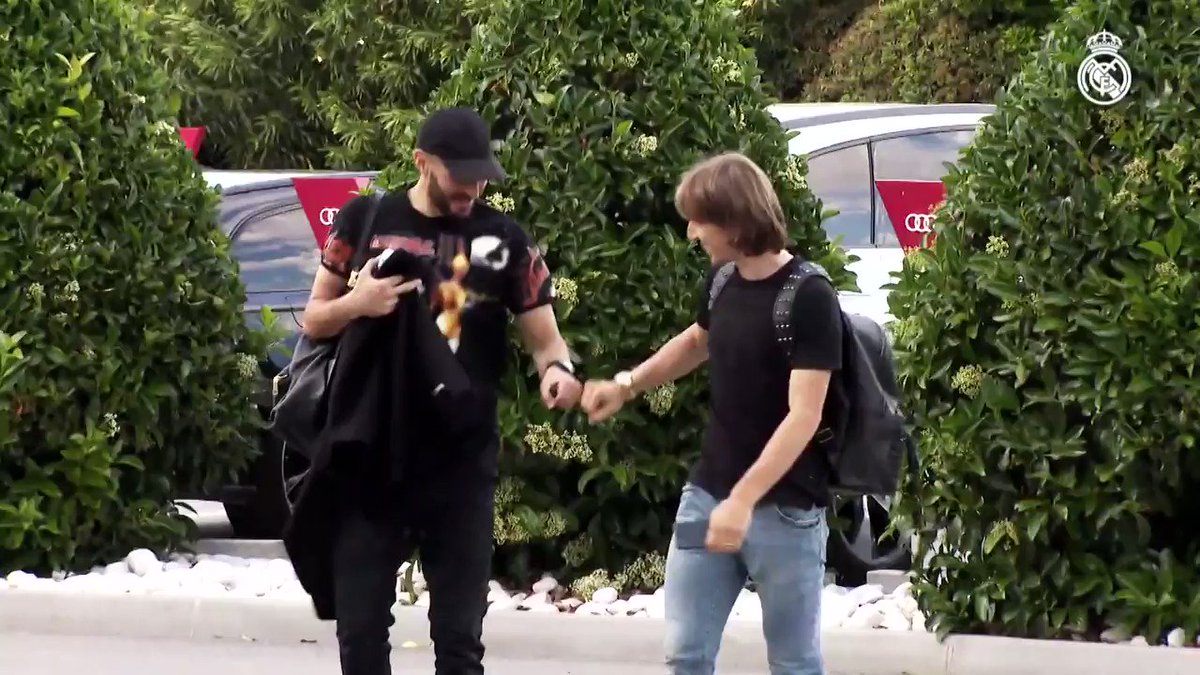 🔗 ¡La conexión @Benzema 🤜🤛 @lukamodric10!
📺 VÍDEO COMPLETO: http://bit.ly/Conexión_KB9_LM10 …