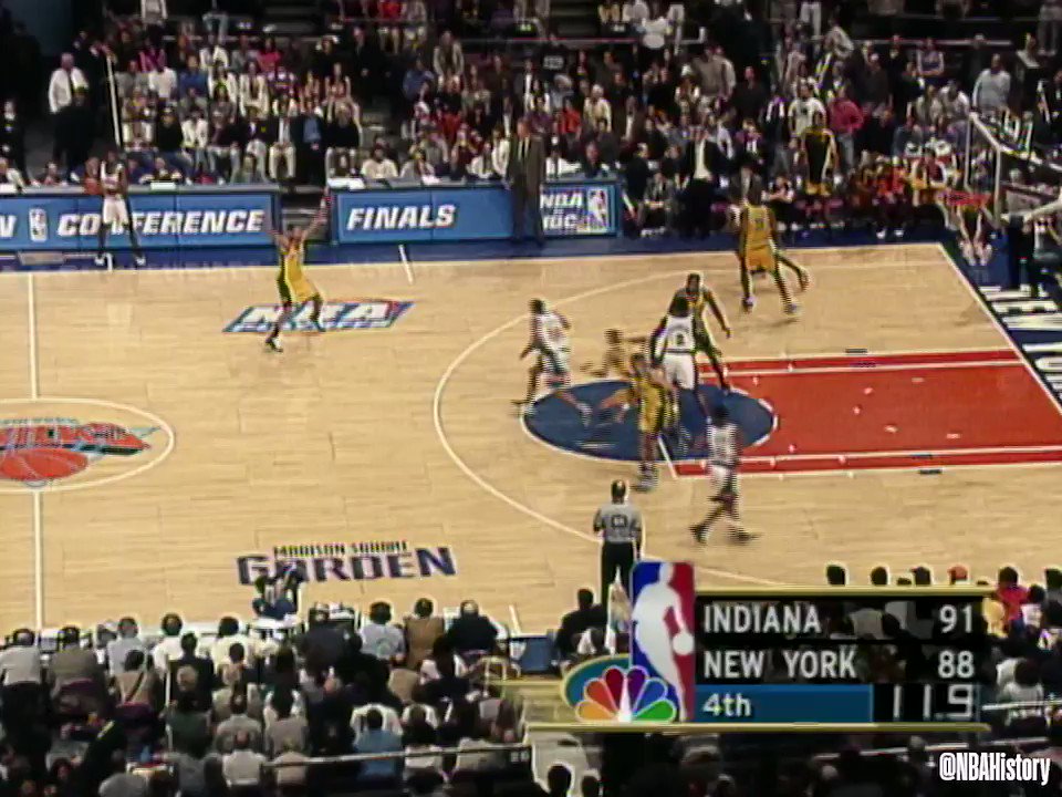 ⏪ 1999 Eastern Conference Finals ⏪
Down 3 with 11.9 seconds to go, Larry Johnson converted the 4-point play to clinch a Game 3 victory! @nyknicks would go on to win the series 4-2. #NBAVault