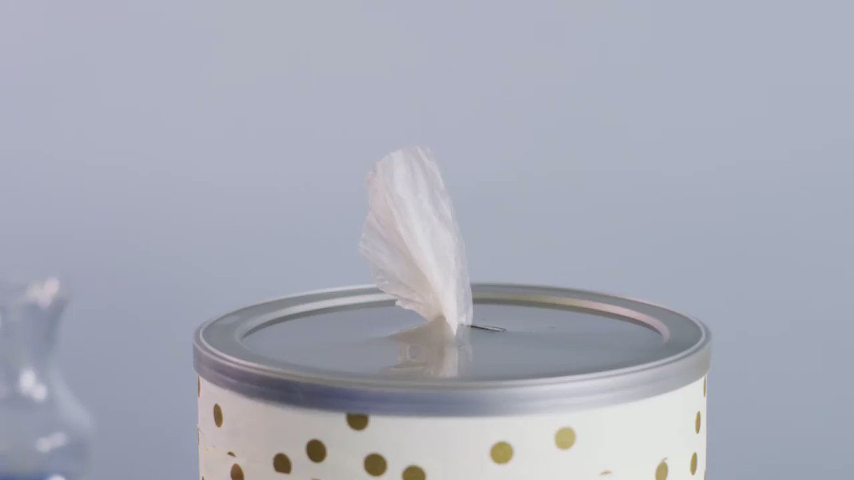 In a #cleaning crunch? Toss some household staples together for a quick and easy #DIY cleaning wipes! #SpringCleaning http://spr.ly/6015EXNjV