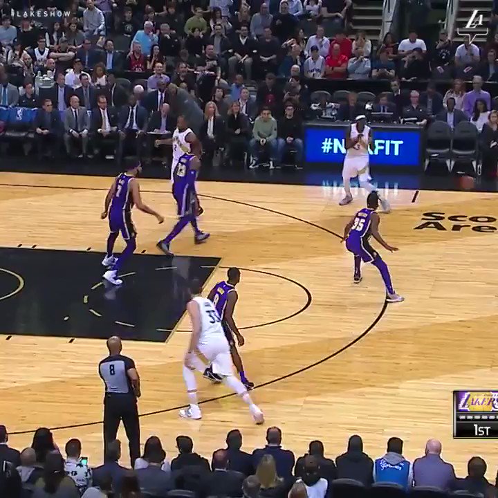Los Angeles Lakers (@Lakers) on Twitter photo 15/03/2019 02:53:34 🎥 Lakers can't keep pace in Toronto tonight, dropping the first game of a back-to-back, 98-111. 🎥 Lakers can't keep pace in Toronto tonight, dropping the first game of a back-to-back, 98-111.