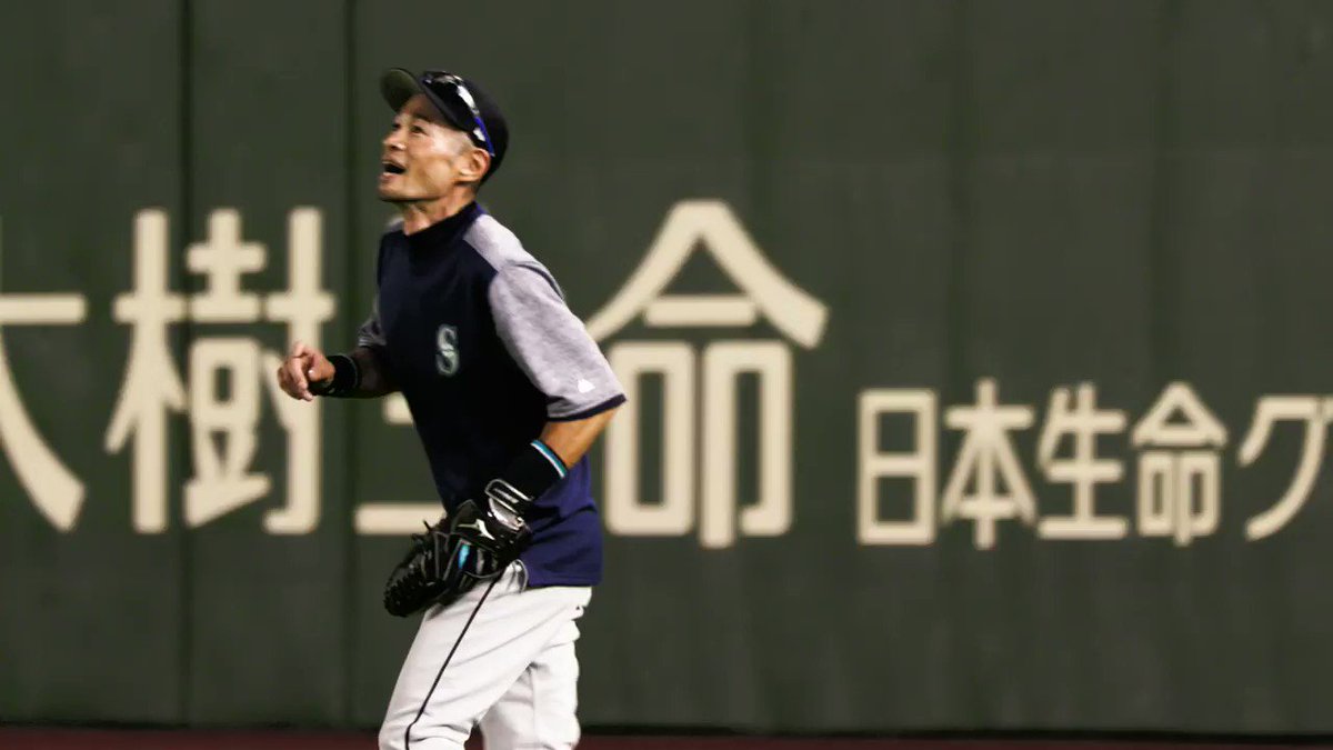 Going to be watching this on loop for a bit. #MLB開幕戦