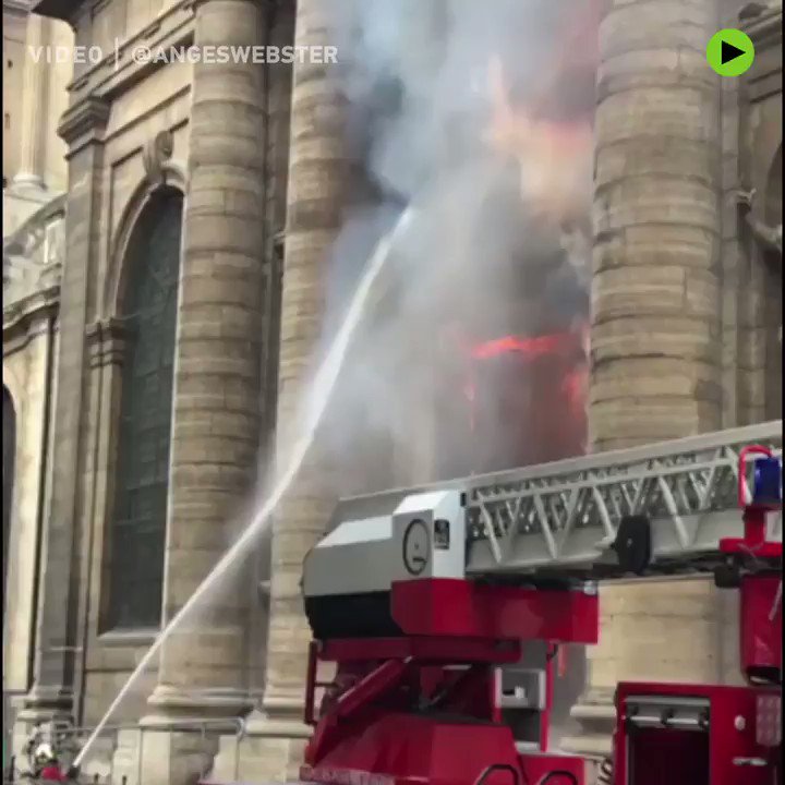 Massive fire strikes 17th-century Church of Saint-Sulpice in #Paris. The city’s second largest church after Notre-Dame. https://on.rt.com/9qcq