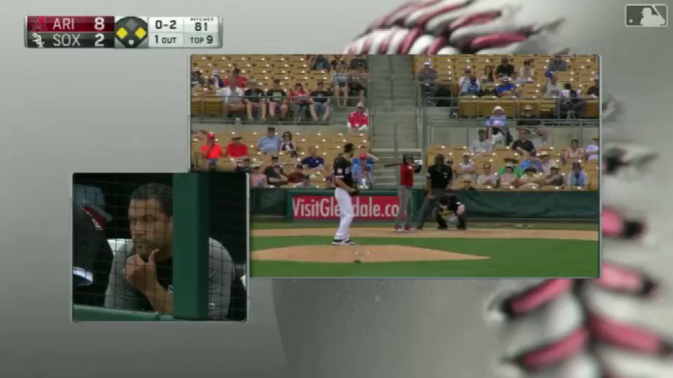 Dbacks prospect Alex Thomas hit a three-run homer in the 9th inning.
His father Allen, who is the White Sox Director of Conditioning, was sitting in the other dugout.
He made sure his dad saw it after. 🙌💯