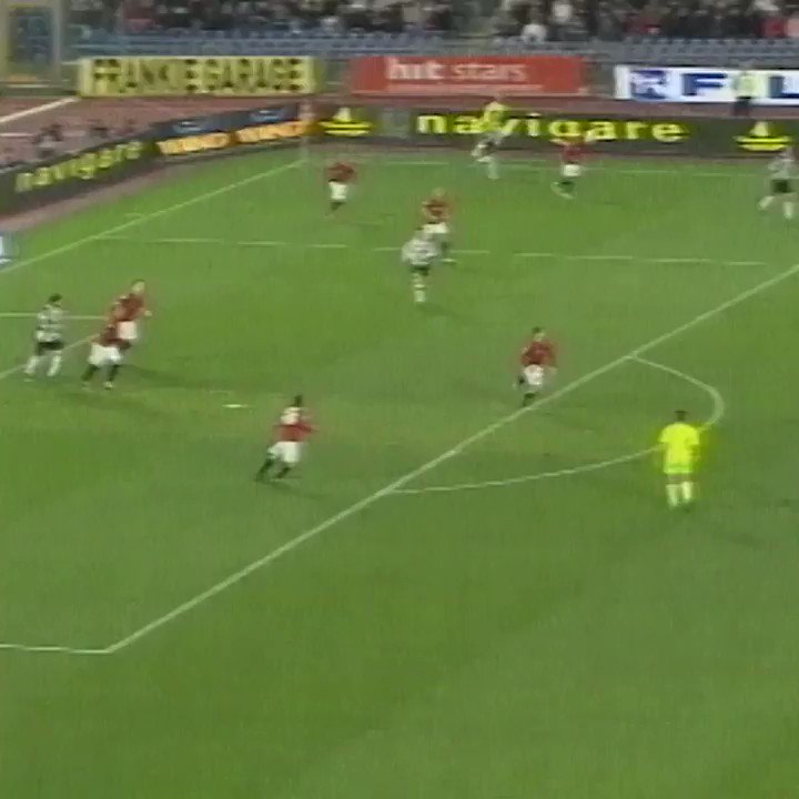 Rifatevi gli occhi con questa perla al volo di Pavel #Nedved 🤩
#GoalOfTheDay 🆚 Roma 📆 21.03.2009