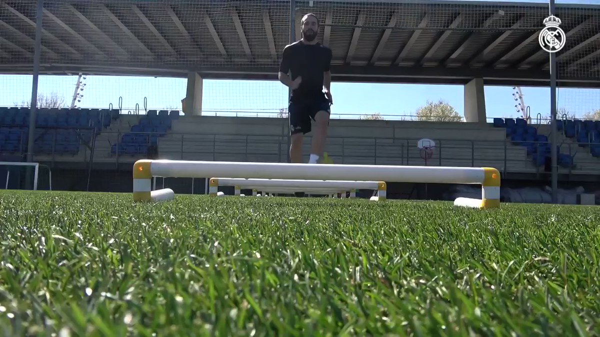 💪🏋♂ ¡@DaniCarvajal92 sigue trabajando duro para volver de su lesión! #RMCity