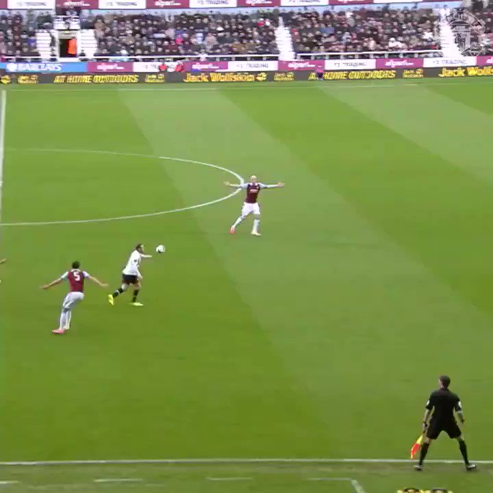 De otro planeta 🌎
@WayneRooney nos regaló esta joya ante West Ham #UnDiaComoHoy en 2014