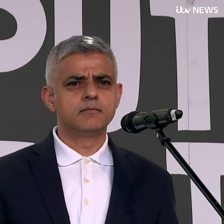 'No matter how you voted in the referendum... we can all agree that Brexit has been a complete mess... it's time to give us, the British people, a final say on Brexit,' London Mayor @SadiqKhan calls for a second Brexit referendum #PutItToThePeople march
https://bit.ly/2TrrCOc