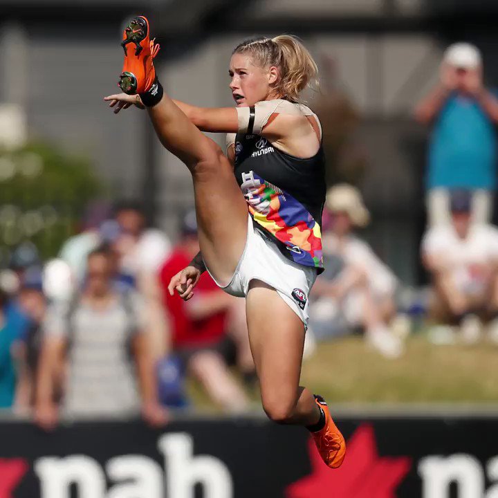 In the lead-up to Sunday’s NAB #AFLWGF, some of the biggest names in the nation have been putting in the work to recreate one of the most iconic moments of AFLW 3.0... 😜😁
#GenW