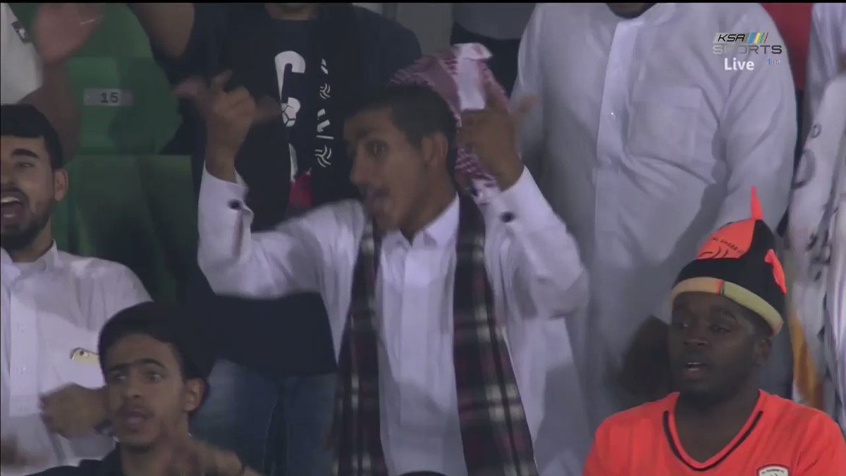 فرحة شبابية بعد الفوز على #أحد .
#أحد_الشباب
#دوري_كأس_الأمير_محمد_بن_سلمان