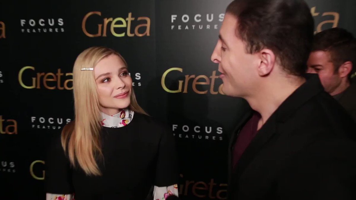 . @ChloeGMoretz knows. ☝️☝️☝️ #StanleyCup #LGI