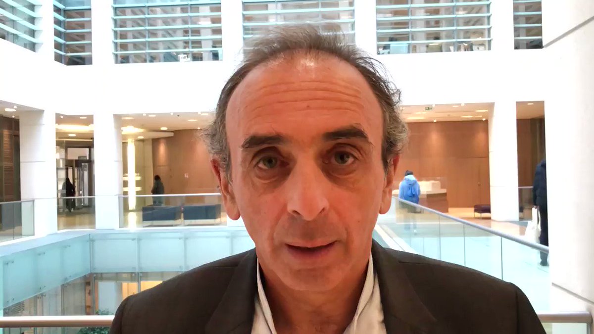 #NotreDame: Pour Eric #Zemmour, le terrible incendie de la cathédrale de Paris a rappelé à tous que "sans le #catholicisme, la France n'existe pas". La suite de son interview est ici: http://bit.ly/2GmkvlD