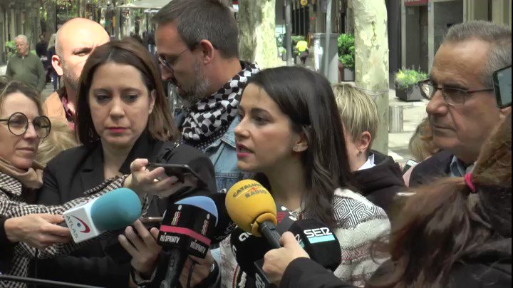 🍊 Cs ha demostrado que desde el centro se puede ir incorporando talento
💪 @InesArrimadas "El #28A vamos a por todas; vamos a reventar las urnas de ilusión como ya hicimos en Cataluña el 21D o en Andalucía, donde hemos conseguido que llegue la regeneración" #VamosCiudadanos