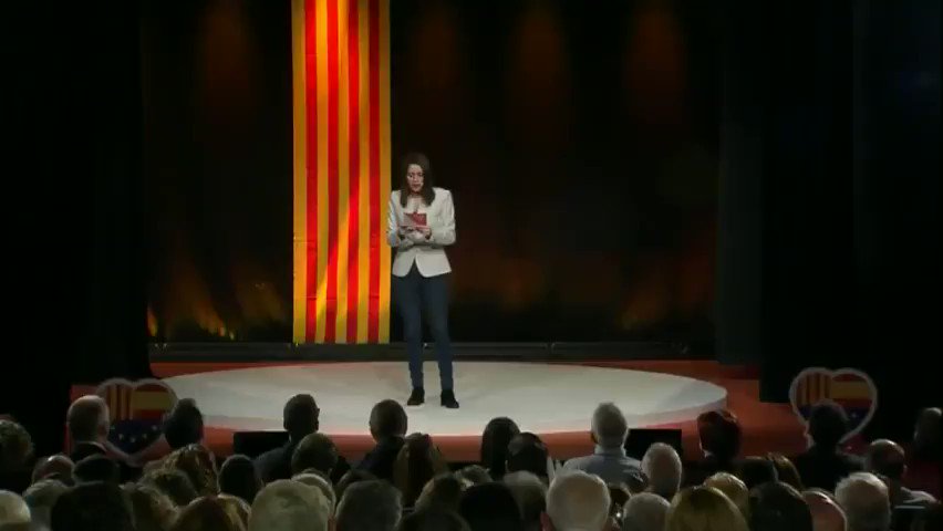 🍊 @InesArrimadas "El nacionalismo cuesta dinero y roba recursos a los catalanes; ¿o creéis que es casualidad que seamos los últimos en listas de espera para la dependencia? Quiero un país fuerte y con oportunidades para todos" #CsConLaLibertad