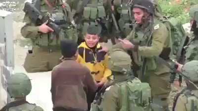 تركي الشلهوب (@TurkiShalhoub) on Twitter photo 2019-06-19 18:19:00 أكثر من 20 جندي صهيوني يعتقلون طفل فلسطيني لم يتجاوز الـ 10 سنوات !!! هل يمكن لقناة #العربية أن تتحدّث عن هذا ؟ أكثر من 20 جندي صهيوني يعتقلون طفل فلسطيني لم يتجاوز الـ 10 سنوات !!! هل يمكن لقناة #العربية أن تتحدّث عن هذا ؟