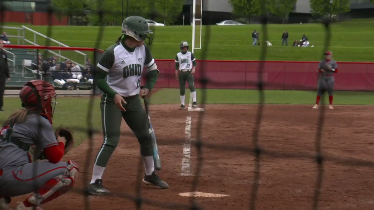 🥎😼 @charleepond doesn't care that she's a freshman up to the plate with the bases loaded. All she does is hit a grand slams. 🥎😼