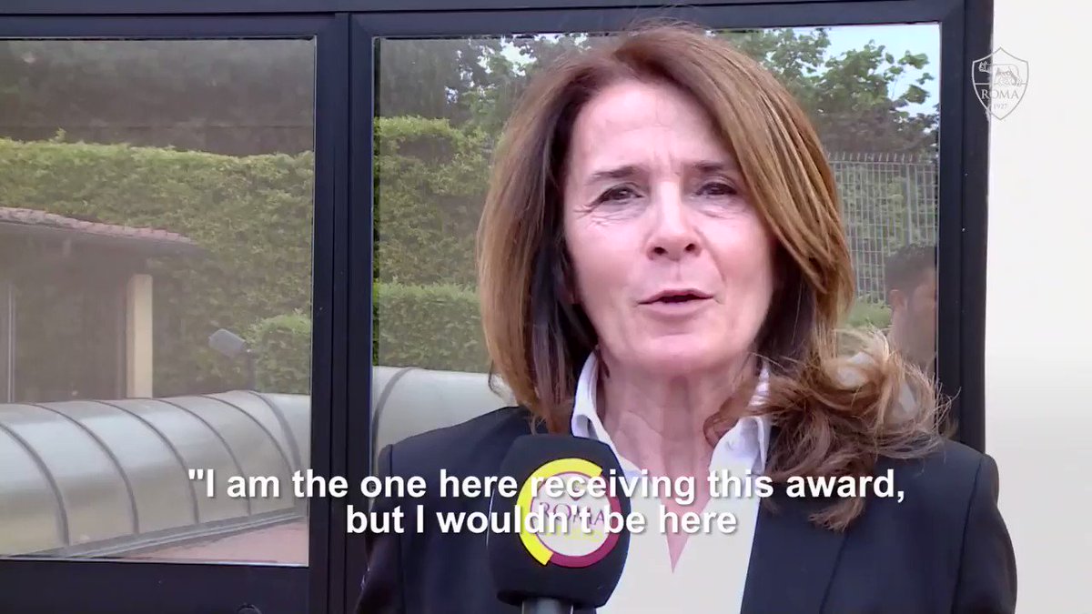 "I want to share this award with everyone - the club, my players, my staff and, of course, the fans."
Betty Bavagnoli's comments after being voted the Coach of the Year in Serie A... #ASRomaWomen #ASRoma