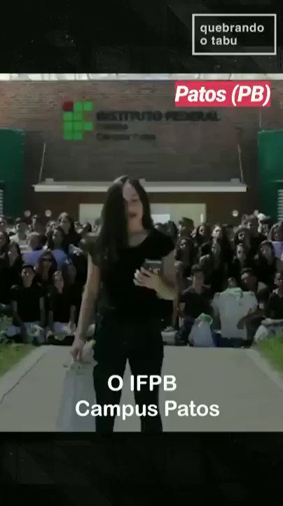 Esses são nossos "idiotas úteis" lutando pela educação